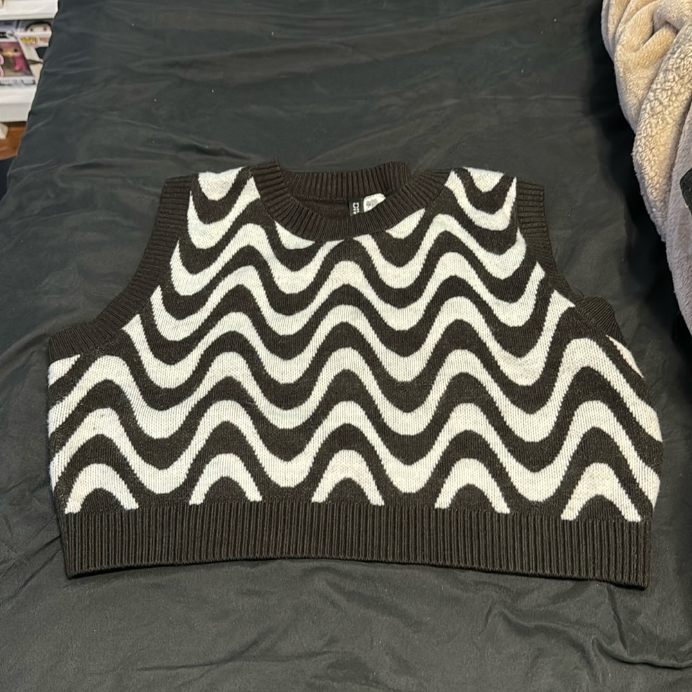Black and white vest